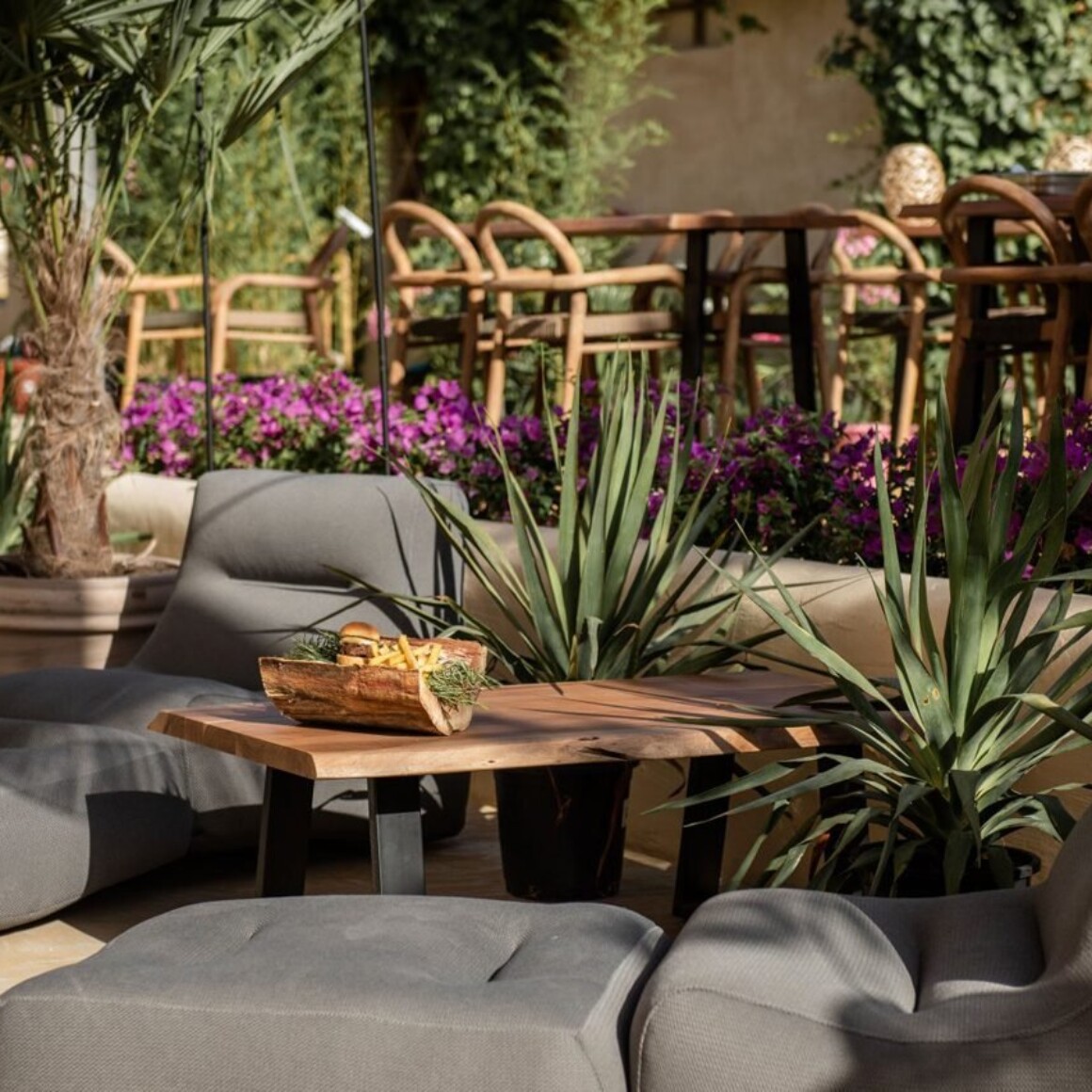 Resort garden design by ideas.co.uk